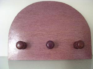 ARTESANIA MADERA PERCHA 3 POMOS 40X30 REF. 012 - MOL